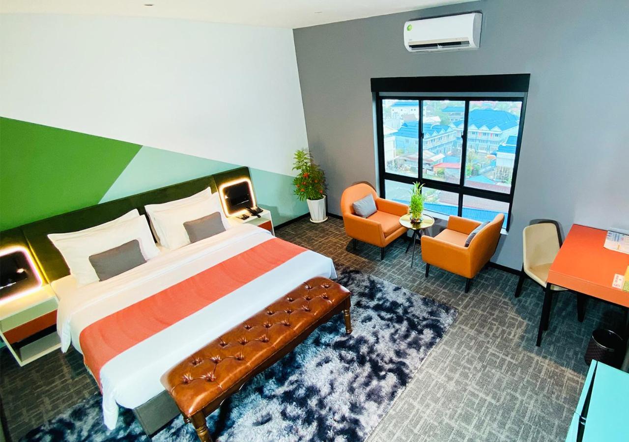 Siha Treasure Hotel Sihanoukville Exteriör bild